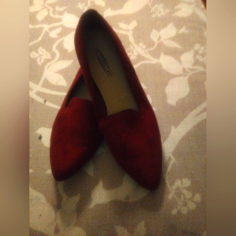 Seychelles Flat with gold heel, size 8
